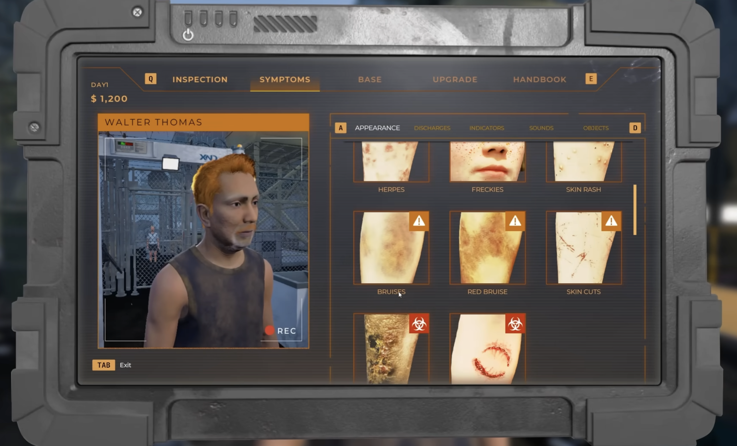 Symptoms panel showing cuts and bruising differences